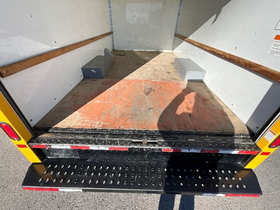 Light Duty Box Truck-Light and Medium Duty Trucks-GMC-2021-Savana G33503-Salt Lake City-UT-114,511\n\t\tmiles-$ 25,250 - Image 10