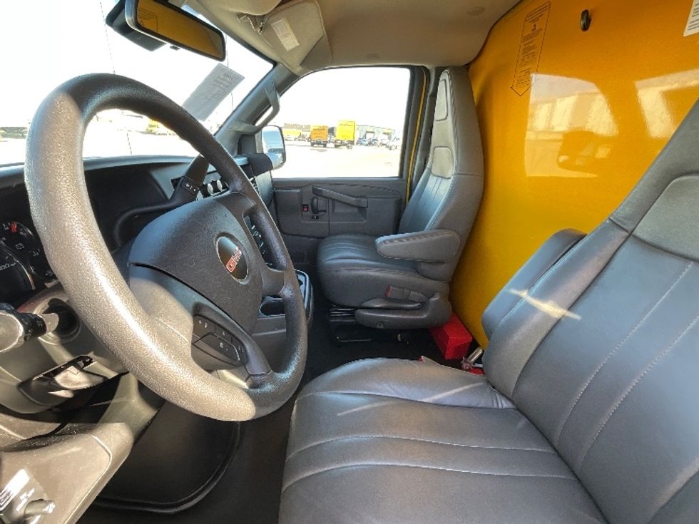 Light Duty Box Truck-Light and Medium Duty Trucks-GMC-2021-Savana G33503-Salt Lake City-UT-114,511\n\t\tmiles-$ 25,250 - Image 19