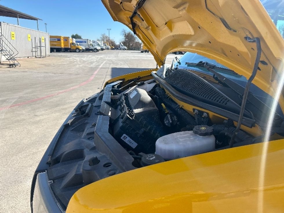 Light Duty Box Truck-Light and Medium Duty Trucks-GMC-2021-Savana G33503-San Antonio-TX-110,003\n\t\tmiles-$ 25,250 - Image 22