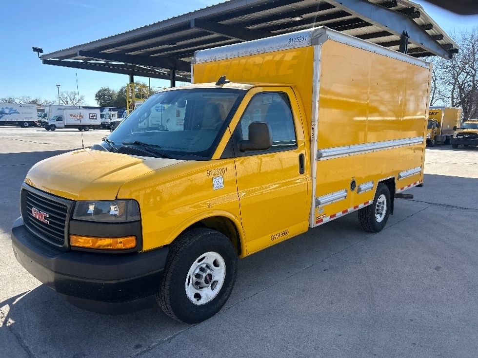 Light Duty Box Truck-Light and Medium Duty Trucks-GMC-2021-Savana G33503-San Antonio-TX-110,003\n\t\tmiles-$ 25,250 - Image 3