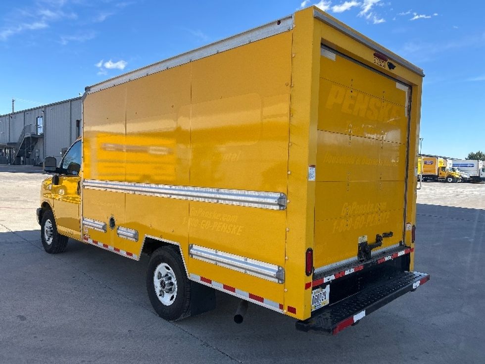 Light Duty Box Truck-Light and Medium Duty Trucks-GMC-2021-Savana G33503-San Antonio-TX-110,003\n\t\tmiles-$ 25,250 - Image 6