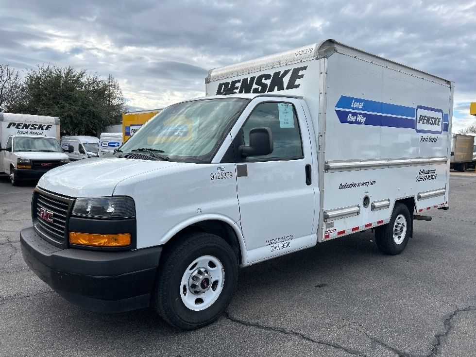 Light Duty Box Truck-Light and Medium Duty Trucks-GMC-2021-Savana G33503-San Antonio-TX-111,941\n\t\tmiles-$ 27,500 - Image 3