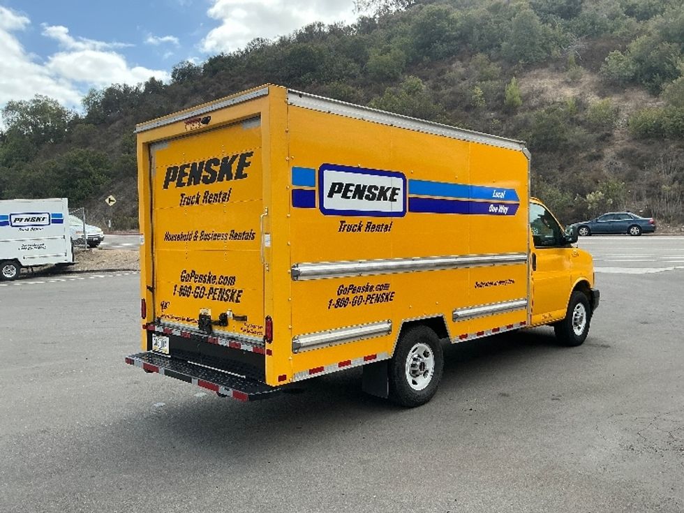 Light Duty Box Truck-Light and Medium Duty Trucks-GMC-2021-Savana G33503-San Diego-CA-115,291\n\t\tmiles-$ 24,750 - Image 13