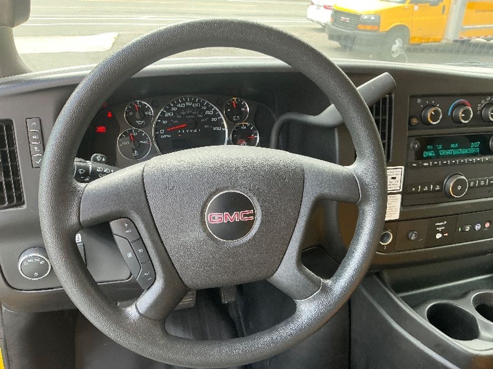 Light Duty Box Truck-Light and Medium Duty Trucks-GMC-2021-Savana G33503-San Diego-CA-115,291\n\t\tmiles-$ 24,750 - Image 18