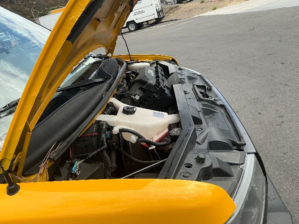 Light Duty Box Truck-Light and Medium Duty Trucks-GMC-2021-Savana G33503-San Diego-CA-115,291\n\t\tmiles-$ 24,750 - Image 23