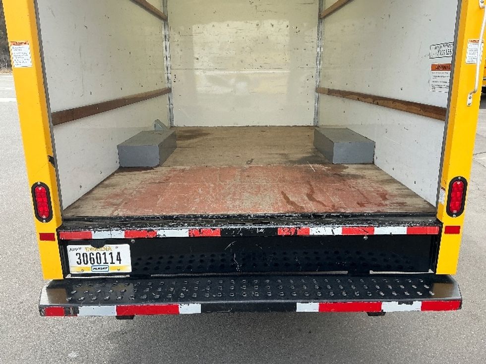 Light Duty Box Truck-Light and Medium Duty Trucks-GMC-2021-Savana G33503-San Diego-CA-115,291\n\t\tmiles-$ 24,750 - Image 9