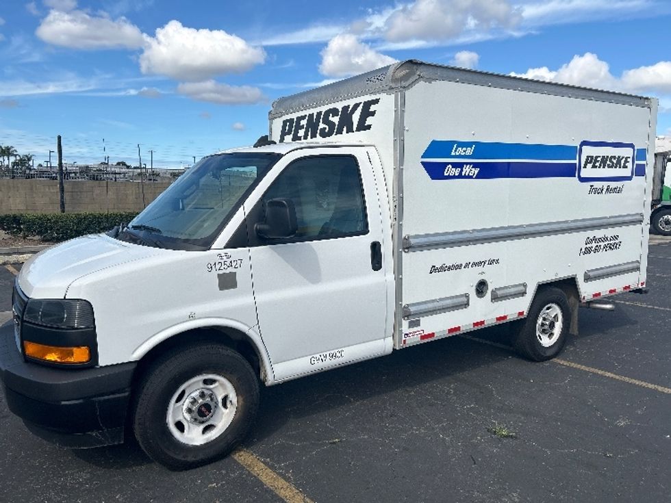 Light Duty Box Truck-Light and Medium Duty Trucks-GMC-2021-Savana G33503-Santa Ana-CA-56,348\n\t\tmiles-$ 33,000 - Image 1