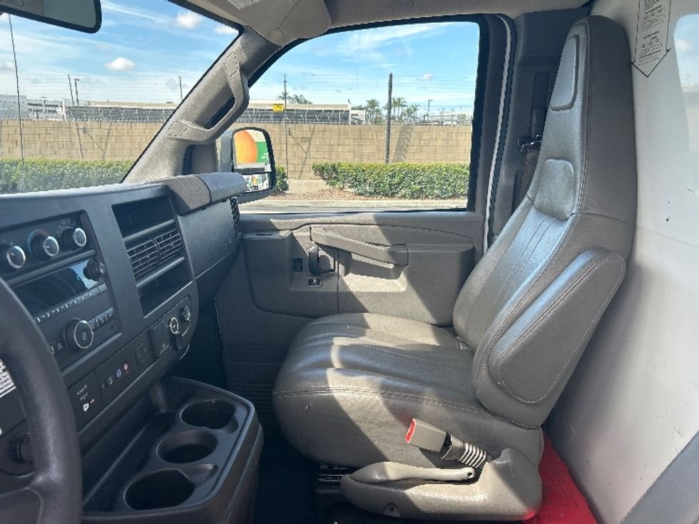 Light Duty Box Truck-Light and Medium Duty Trucks-GMC-2021-Savana G33503-Santa Ana-CA-56,348\n\t\tmiles-$ 33,000 - Image 19