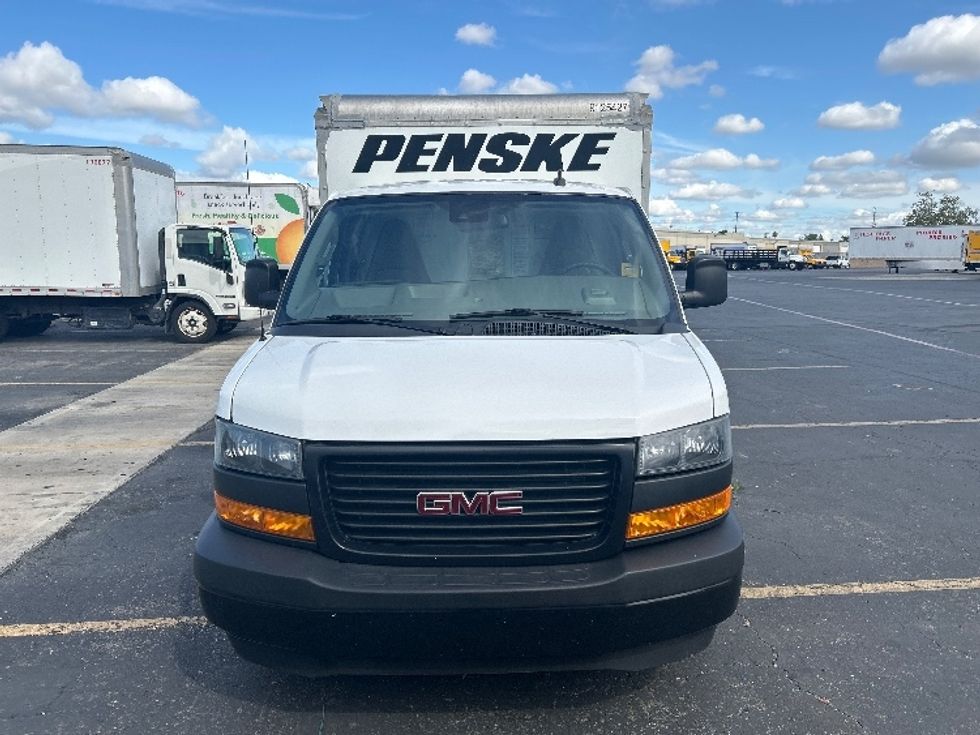 Light Duty Box Truck-Light and Medium Duty Trucks-GMC-2021-Savana G33503-Santa Ana-CA-56,348\n\t\tmiles-$ 33,000 - Image 2