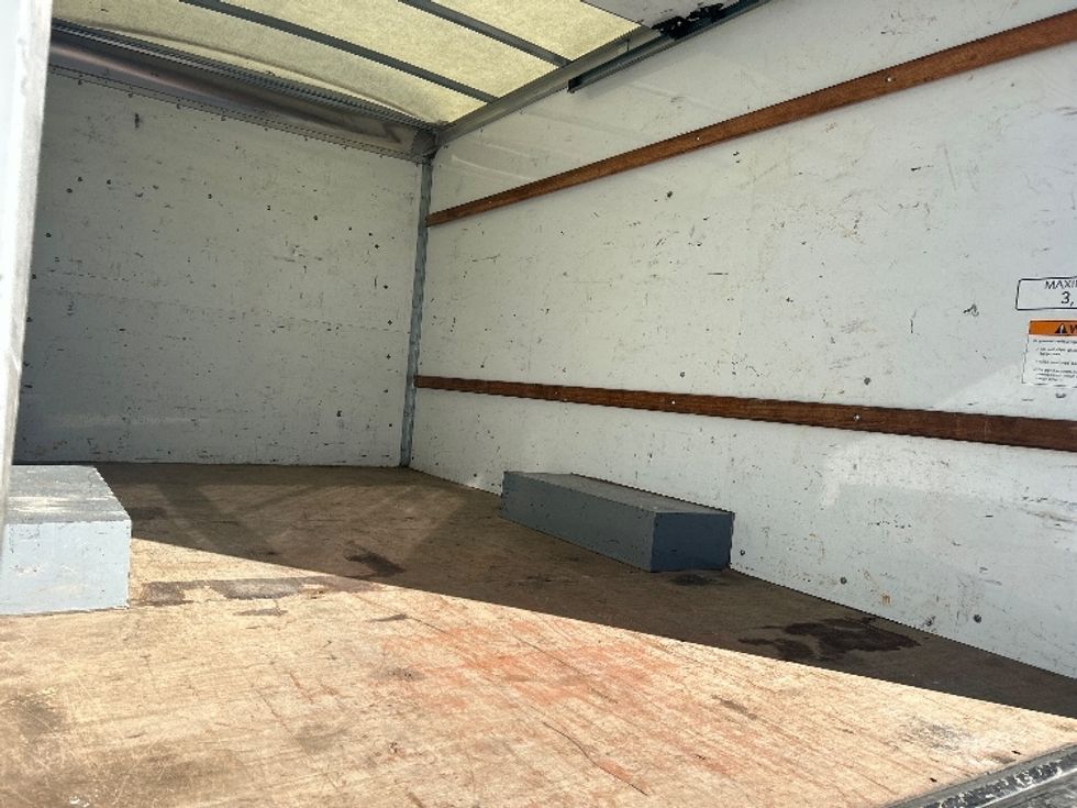 Light Duty Box Truck-Light and Medium Duty Trucks-GMC-2021-Savana G33503-Santa Maria-CA-117,946\n\t\tmiles-$ 28,000 - Image 12