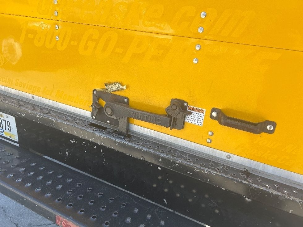 Light Duty Box Truck-Light and Medium Duty Trucks-GMC-2021-Savana G33503-Sarasota-FL-110,919\n\t\tmiles-$ 26,250 - Image 25