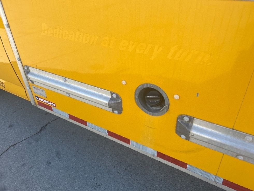 Light Duty Box Truck-Light and Medium Duty Trucks-GMC-2021-Savana G33503-Sarasota-FL-110,919\n\t\tmiles-$ 26,250 - Image 26