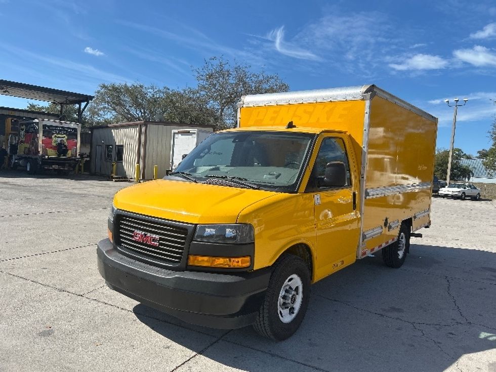 Light Duty Box Truck-Light and Medium Duty Trucks-GMC-2021-Savana G33503-Sarasota-FL-110,919\n\t\tmiles-$ 26,250 - Image 3