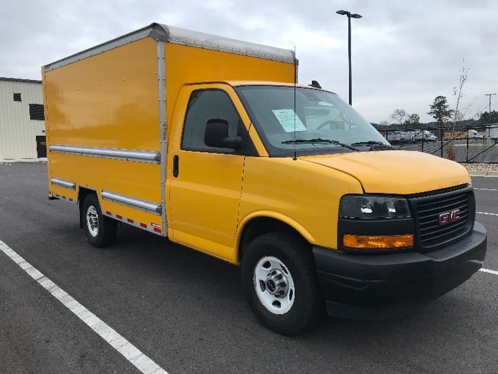 Light Duty Box Truck-Light and Medium Duty Trucks-GMC-2021-Savana G33503-Shreveport-LA-105,533\n\t\tmiles-$ 25,750 - Image 1