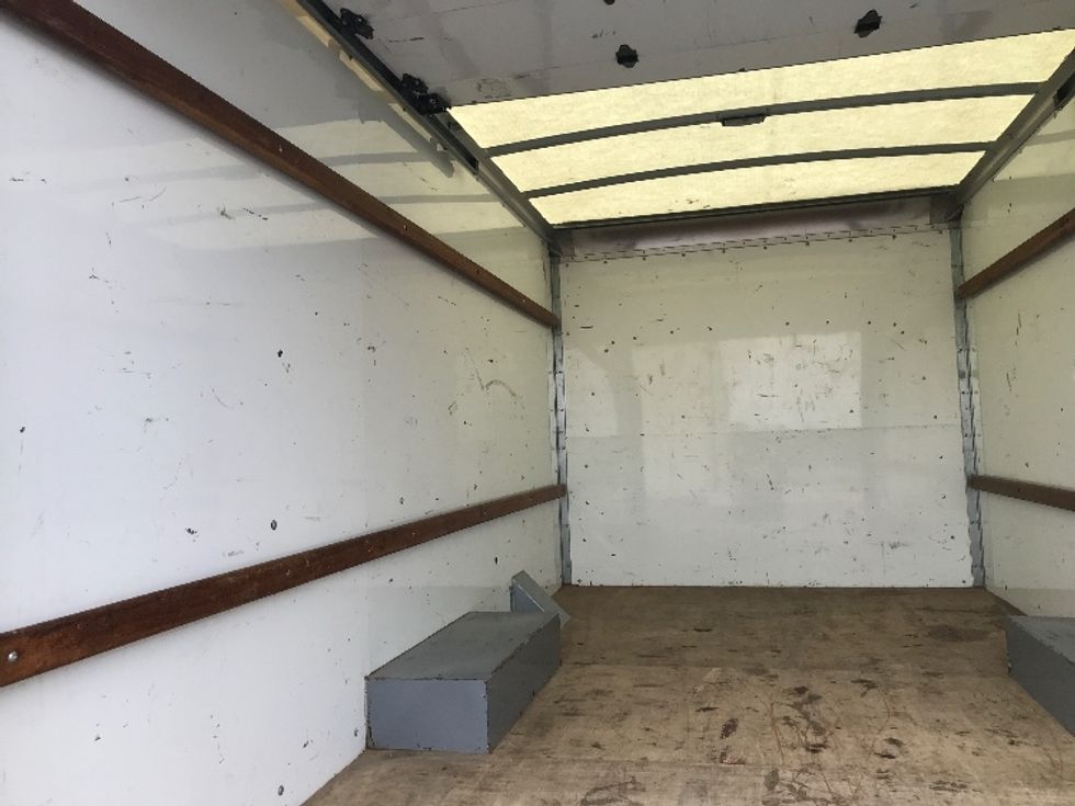 Light Duty Box Truck-Light and Medium Duty Trucks-GMC-2021-Savana G33503-Shreveport-LA-105,533\n\t\tmiles-$ 25,750 - Image 10
