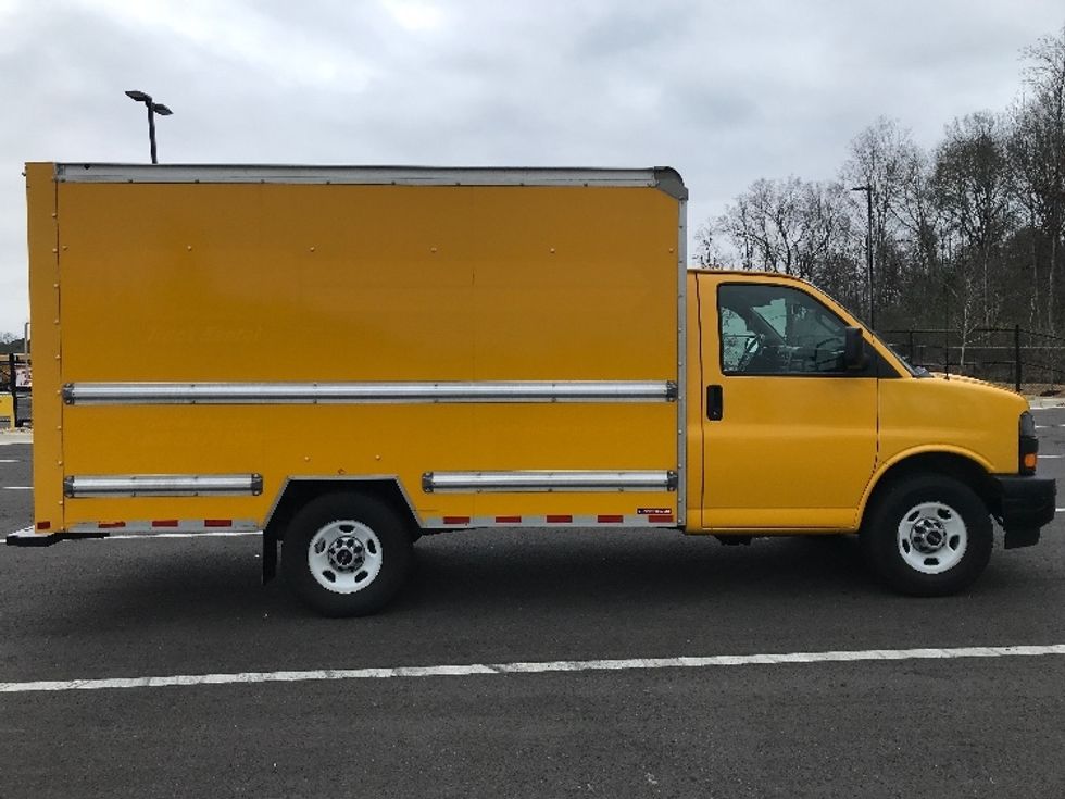 Light Duty Box Truck-Light and Medium Duty Trucks-GMC-2021-Savana G33503-Shreveport-LA-105,533\n\t\tmiles-$ 25,750 - Image 14