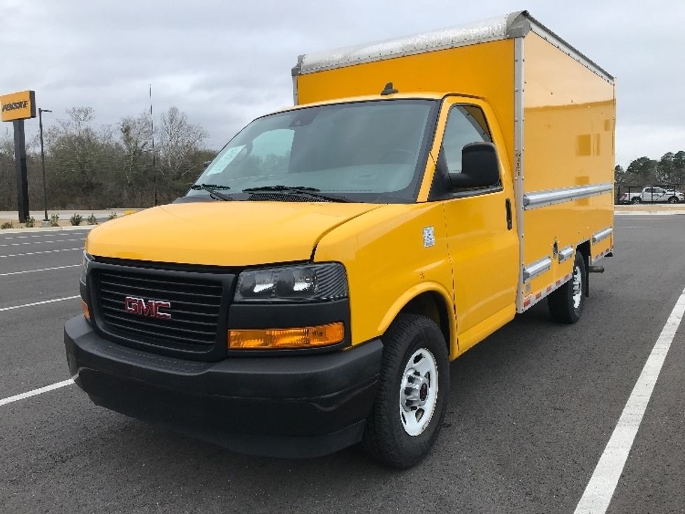 Light Duty Box Truck-Light and Medium Duty Trucks-GMC-2021-Savana G33503-Shreveport-LA-105,533\n\t\tmiles-$ 25,750 - Image 3