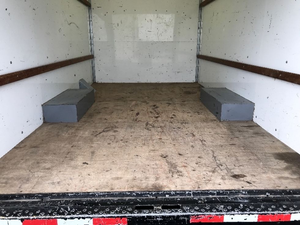 Light Duty Box Truck-Light and Medium Duty Trucks-GMC-2021-Savana G33503-Shreveport-LA-105,533\n\t\tmiles-$ 25,750 - Image 9