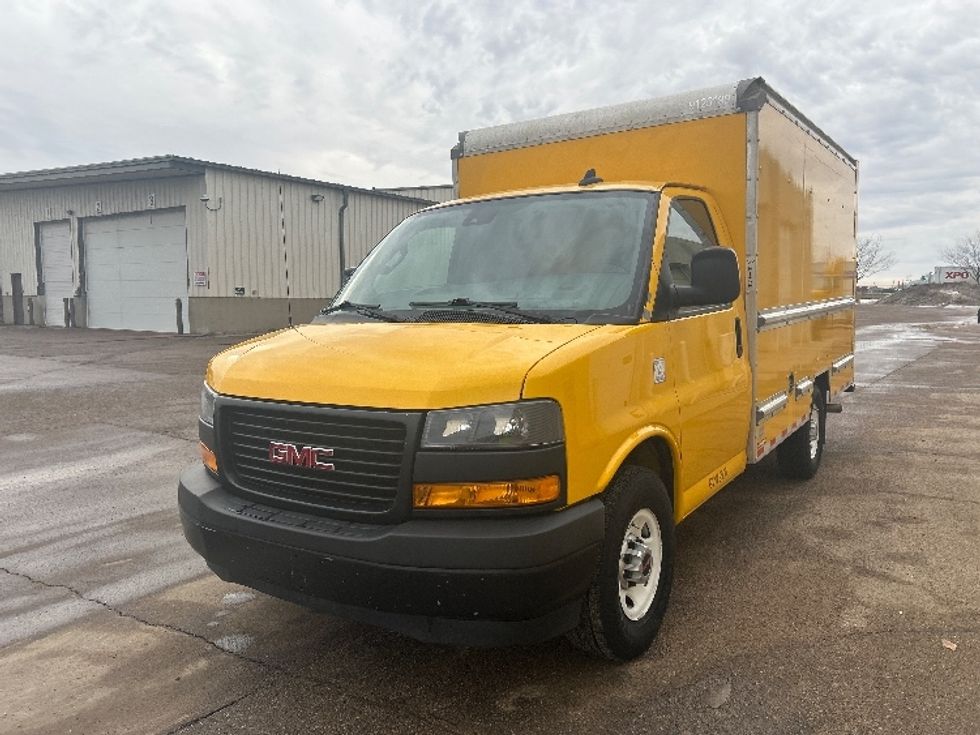 Light Duty Box Truck-Light and Medium Duty Trucks-GMC-2021-Savana G33503-Sioux Falls-SD-114,981\n\t\tmiles-$ 24,500 - Image 3