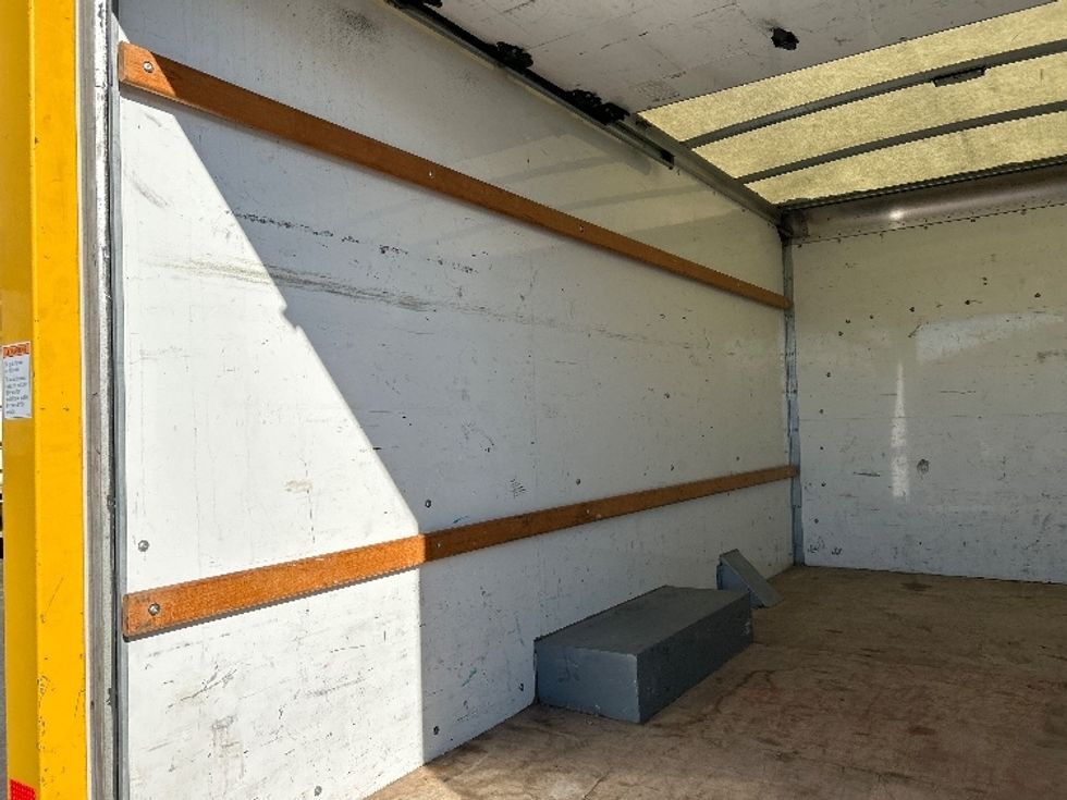 Light Duty Box Truck-Light and Medium Duty Trucks-GMC-2021-Savana G33503-South San Francisco-CA-119,451\n\t\tmiles-$ 25,250 - Image 10