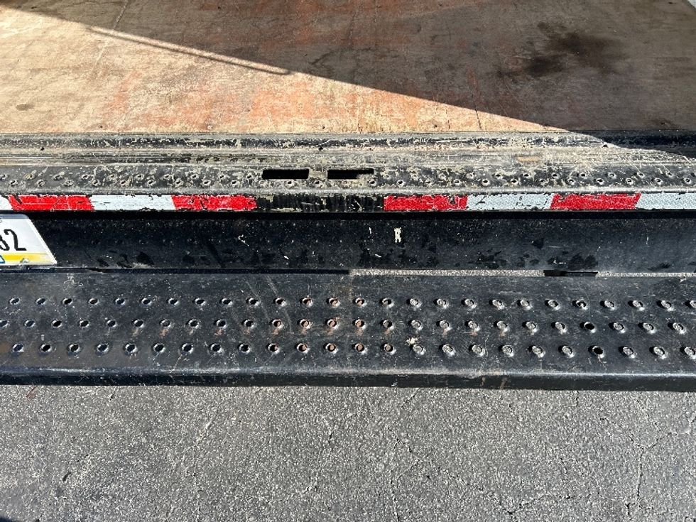 Light Duty Box Truck-Light and Medium Duty Trucks-GMC-2021-Savana G33503-South San Francisco-CA-119,451\n\t\tmiles-$ 25,250 - Image 9