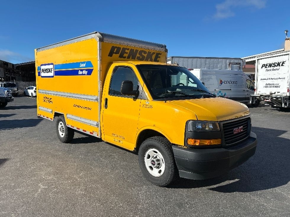 Light Duty Box Truck-Light and Medium Duty Trucks-GMC-2021-Savana G33503-South San Francisco-CA-119,451\n\t\tmiles-$ 25,250 - Image 1