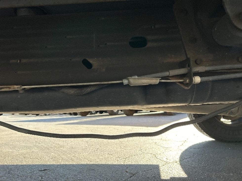 Light Duty Box Truck-Light and Medium Duty Trucks-GMC-2021-Savana G33503-South San Francisco-CA-119,451\n\t\tmiles-$ 25,250 - Image 5