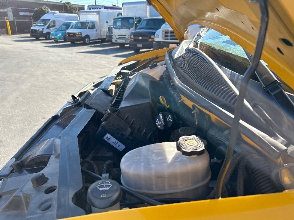 Light Duty Box Truck-Light and Medium Duty Trucks-GMC-2021-Savana G33503-South San Francisco-CA-119,451\n\t\tmiles-$ 25,250 - Image 23