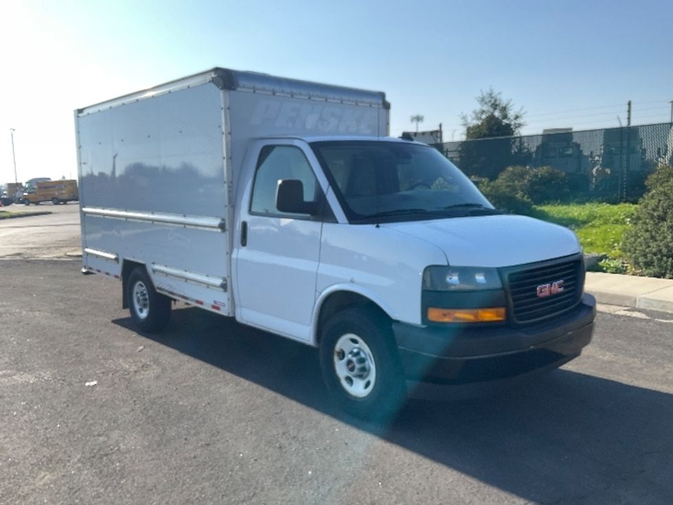 Light Duty Box Truck-Light and Medium Duty Trucks-GMC-2021-Savana G33503-Stockton-CA-109,209\n\t\tmiles-$ 29,000 - Image 1