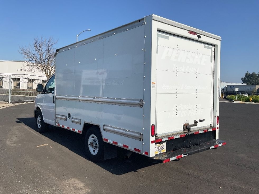 Light Duty Box Truck-Light and Medium Duty Trucks-GMC-2021-Savana G33503-Stockton-CA-109,209\n\t\tmiles-$ 29,000 - Image 6