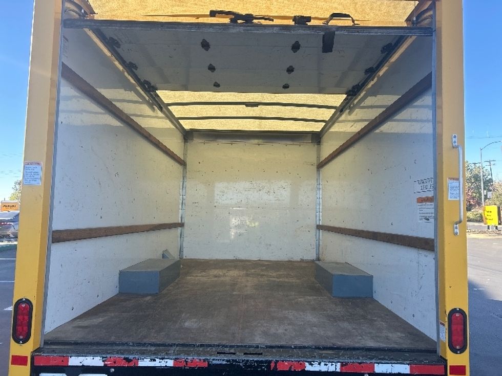 Light Duty Box Truck-Light and Medium Duty Trucks-GMC-2021-Savana G33503-Sun Valley-CA-103,032\n\t\tmiles-$ 27,250 - Image 8