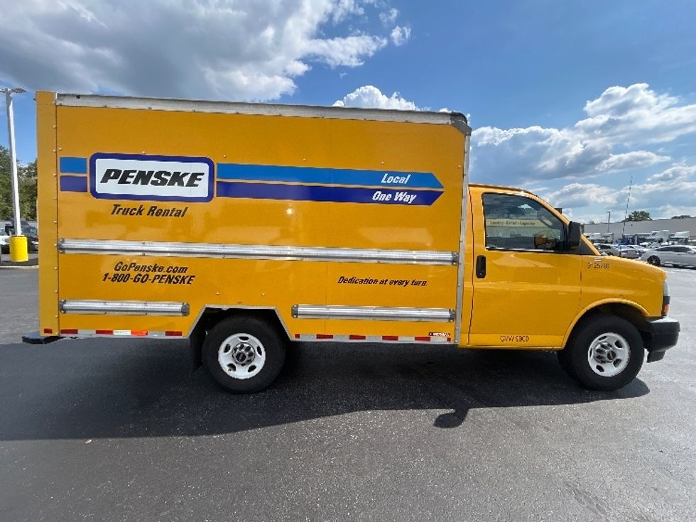 Light Duty Box Truck-Light and Medium Duty Trucks-GMC-2021-Savana G33503-Swedesboro-NJ-120,143\n\t\tmiles-$ 21,500 - Image 13