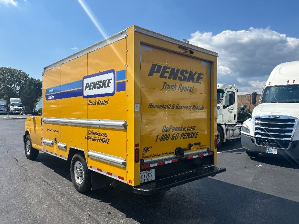 Light Duty Box Truck-Light and Medium Duty Trucks-GMC-2021-Savana G33503-Swedesboro-NJ-120,143\n\t\tmiles-$ 21,500 - Image 6