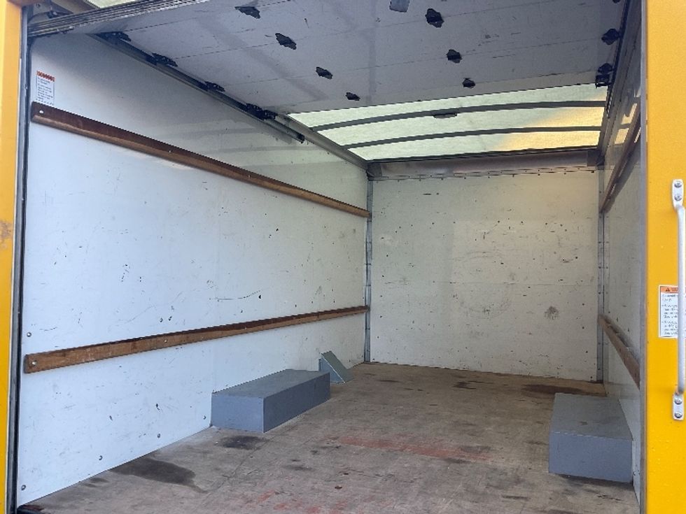 Light Duty Box Truck-Light and Medium Duty Trucks-GMC-2021-Savana G33503-Tacoma-WA-105,523\n\t\tmiles-$ 27,000 - Image 10