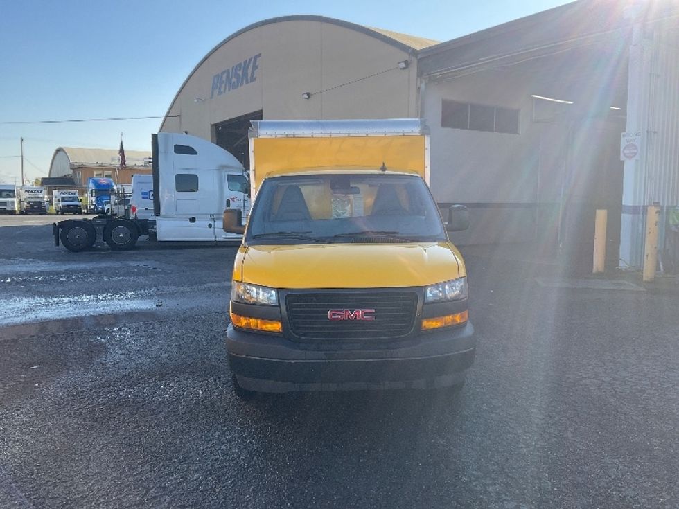 Light Duty Box Truck-Light and Medium Duty Trucks-GMC-2021-Savana G33503-Tacoma-WA-105,523\n\t\tmiles-$ 27,000 - Image 2