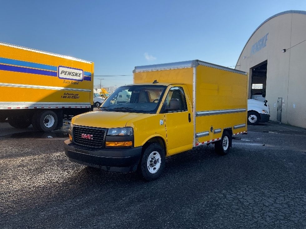 Light Duty Box Truck-Light and Medium Duty Trucks-GMC-2021-Savana G33503-Tacoma-WA-105,523\n\t\tmiles-$ 27,000 - Image 3