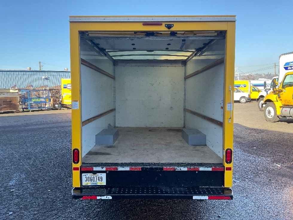 Light Duty Box Truck-Light and Medium Duty Trucks-GMC-2021-Savana G33503-Tacoma-WA-105,523\n\t\tmiles-$ 27,000 - Image 8