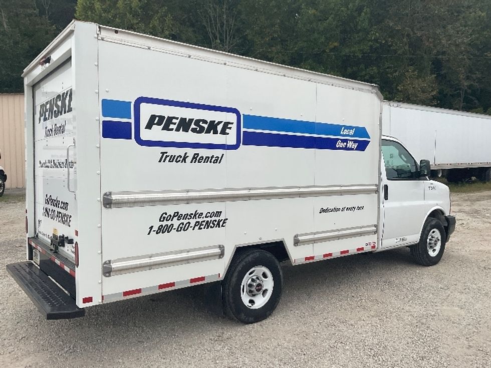 Light Duty Box Truck-Light and Medium Duty Trucks-GMC-2021-Savana G33503-Tacoma-WA-115,114\n\t\tmiles-$ 28,000 - Image 12