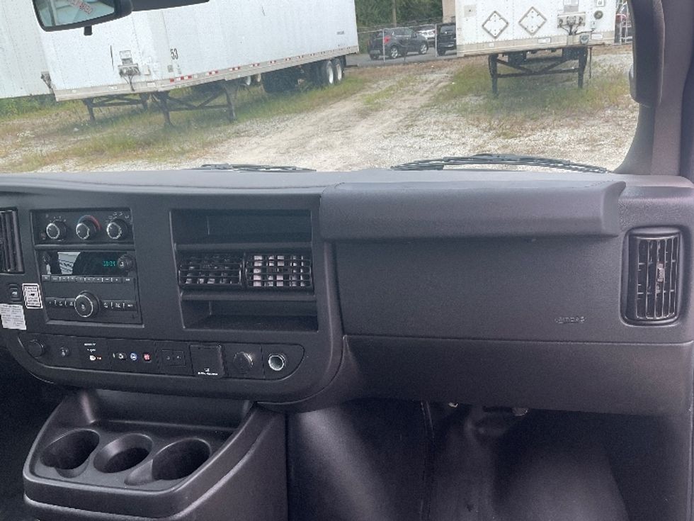 Light Duty Box Truck-Light and Medium Duty Trucks-GMC-2021-Savana G33503-Tacoma-WA-115,114\n\t\tmiles-$ 28,000 - Image 20