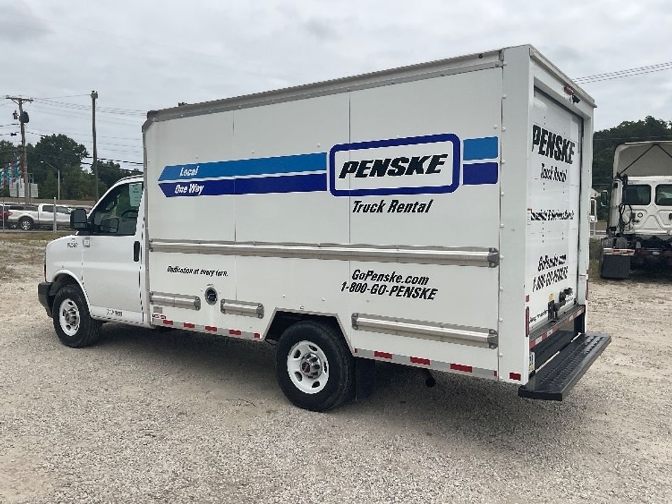 Light Duty Box Truck-Light and Medium Duty Trucks-GMC-2021-Savana G33503-Tacoma-WA-115,114\n\t\tmiles-$ 28,000 - Image 3