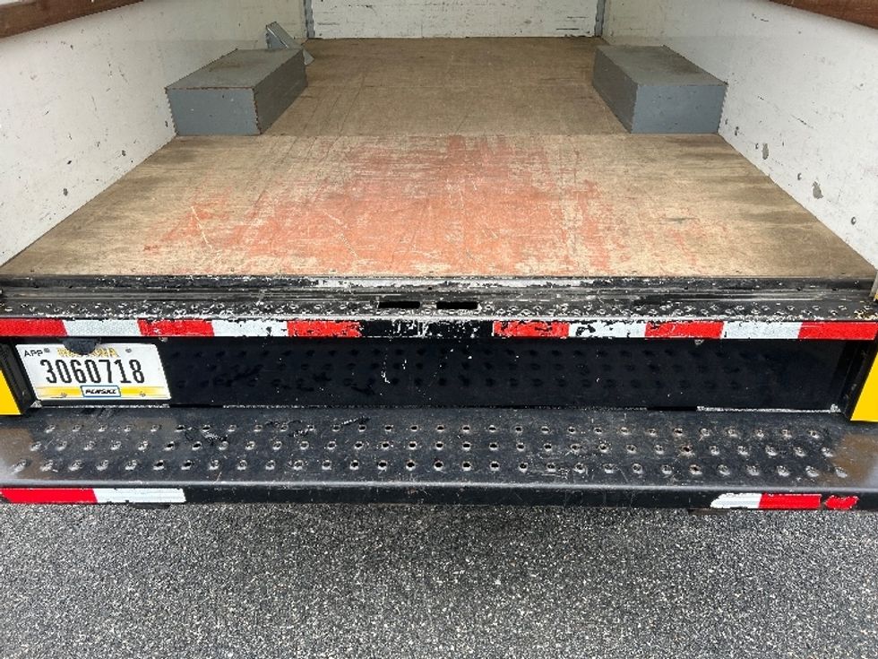 Light Duty Box Truck-Light and Medium Duty Trucks-GMC-2021-Savana G33503-Tallahassee-FL-99,148\n\t\tmiles-$ 27,750 - Image 10