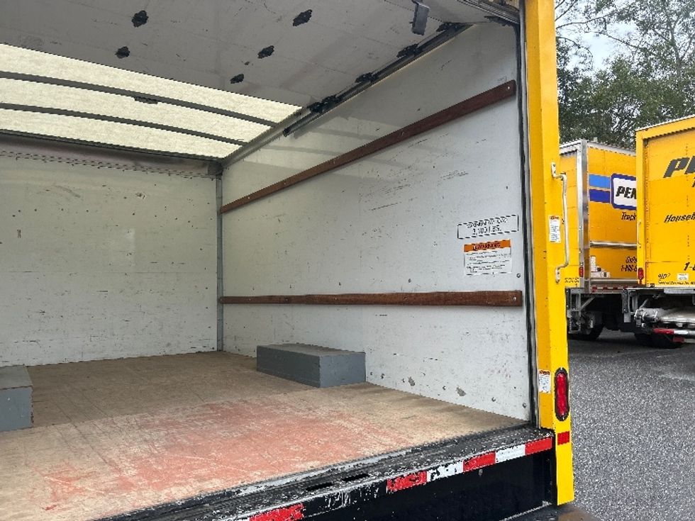 Light Duty Box Truck-Light and Medium Duty Trucks-GMC-2021-Savana G33503-Tallahassee-FL-99,148\n\t\tmiles-$ 27,750 - Image 12