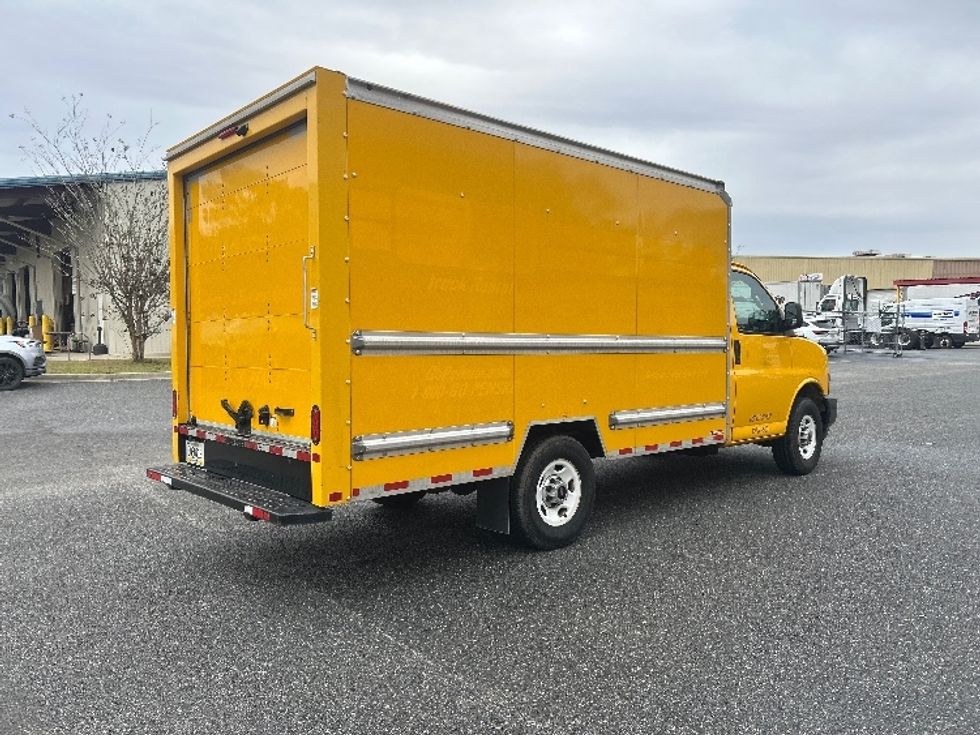 Light Duty Box Truck-Light and Medium Duty Trucks-GMC-2021-Savana G33503-Tallahassee-FL-99,148\n\t\tmiles-$ 27,750 - Image 13