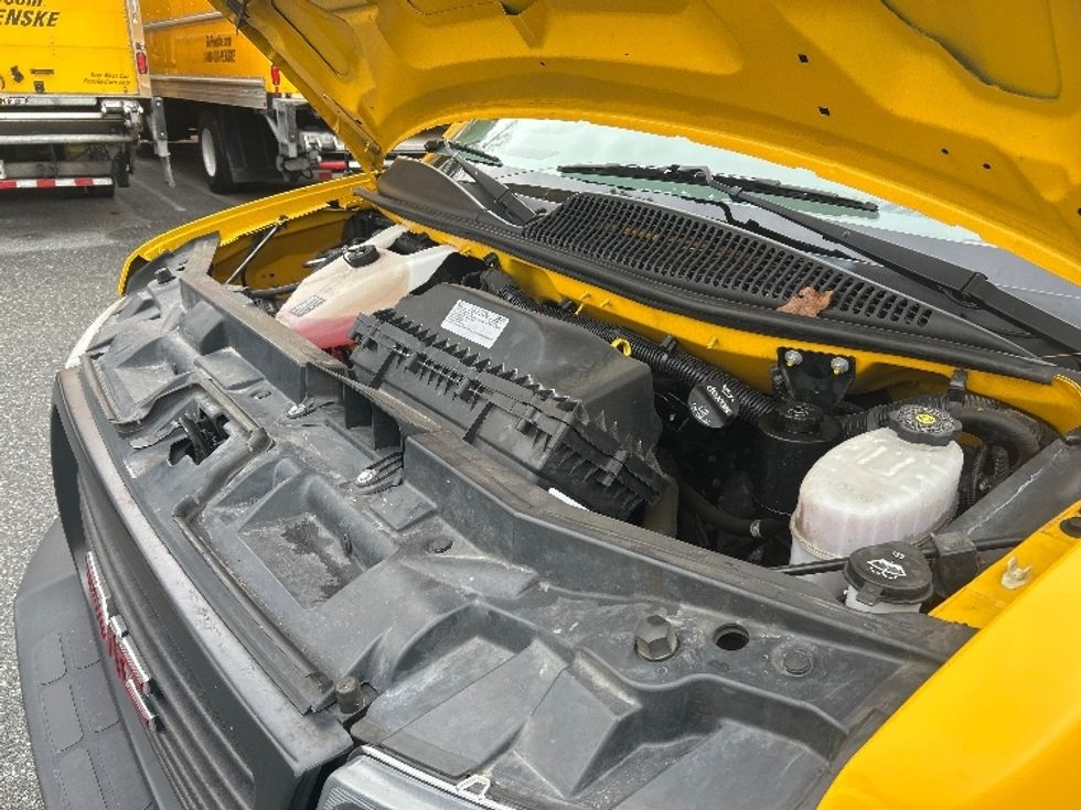 Light Duty Box Truck-Light and Medium Duty Trucks-GMC-2021-Savana G33503-Tallahassee-FL-99,148\n\t\tmiles-$ 27,750 - Image 24