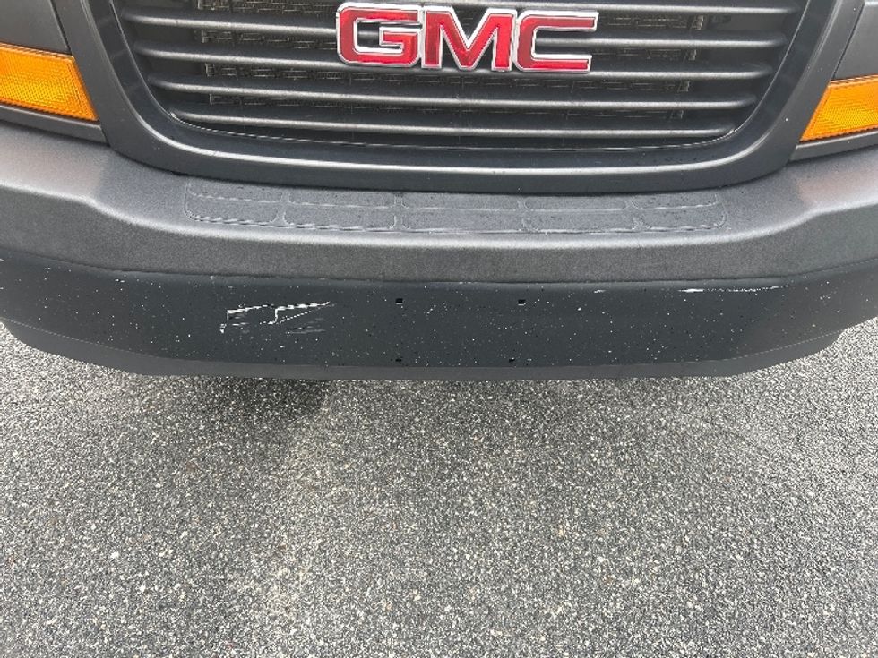 Light Duty Box Truck-Light and Medium Duty Trucks-GMC-2021-Savana G33503-Tallahassee-FL-99,148\n\t\tmiles-$ 27,750 - Image 29