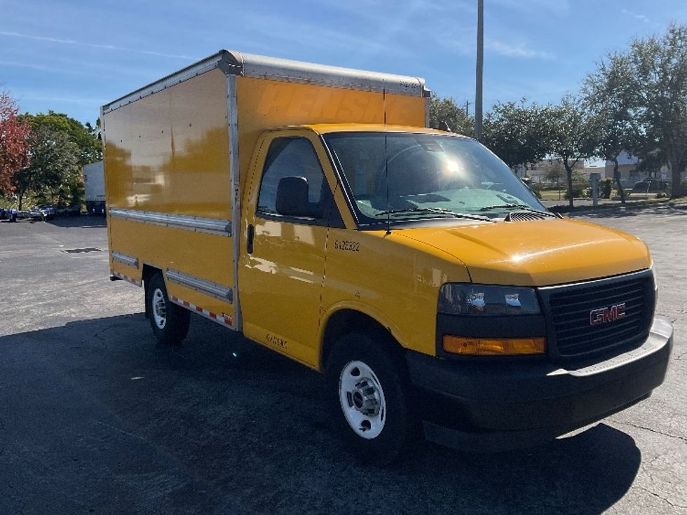 Light Duty Box Truck-Light and Medium Duty Trucks-GMC-2021-Savana G33503-Tampa-FL-111,913\n\t\tmiles-$ 25,500 - Image 1