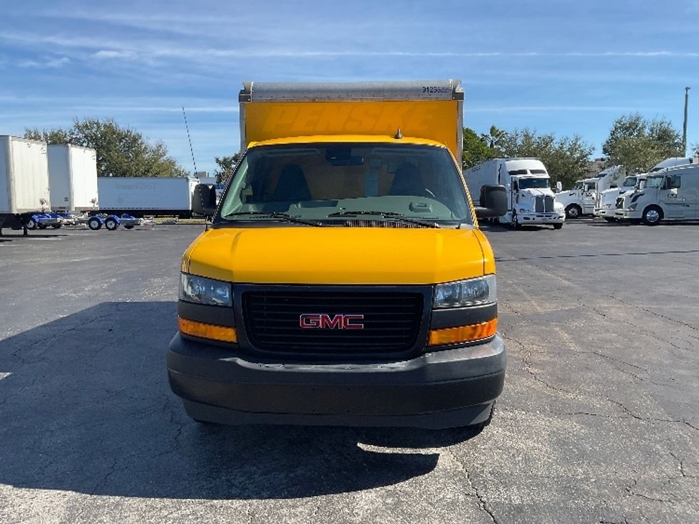 Light Duty Box Truck-Light and Medium Duty Trucks-GMC-2021-Savana G33503-Tampa-FL-111,913\n\t\tmiles-$ 25,500 - Image 2