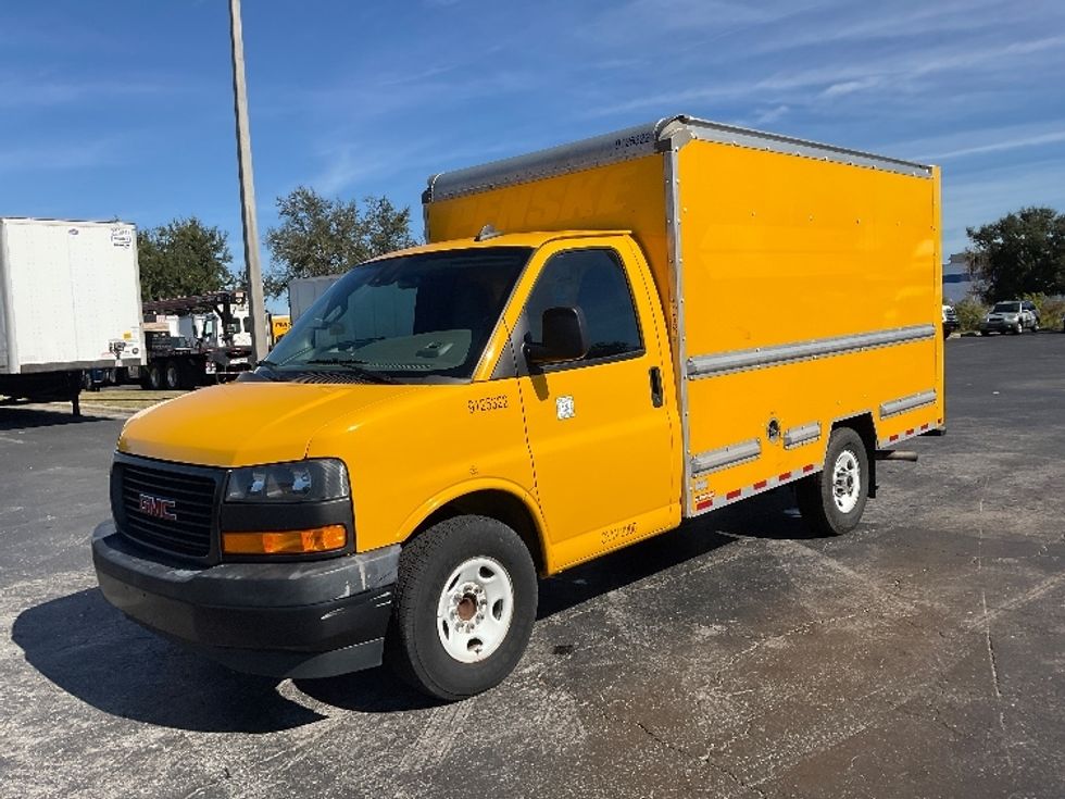 Light Duty Box Truck-Light and Medium Duty Trucks-GMC-2021-Savana G33503-Tampa-FL-111,913\n\t\tmiles-$ 25,500 - Image 3