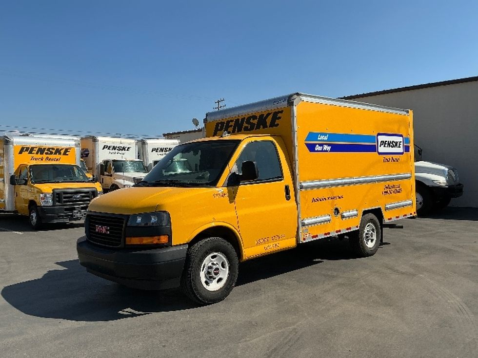 Light Duty Box Truck-Light and Medium Duty Trucks-GMC-2021-Savana G33503-Tempe-AZ-114,266\n\t\tmiles-$ 25,250 - Image 3