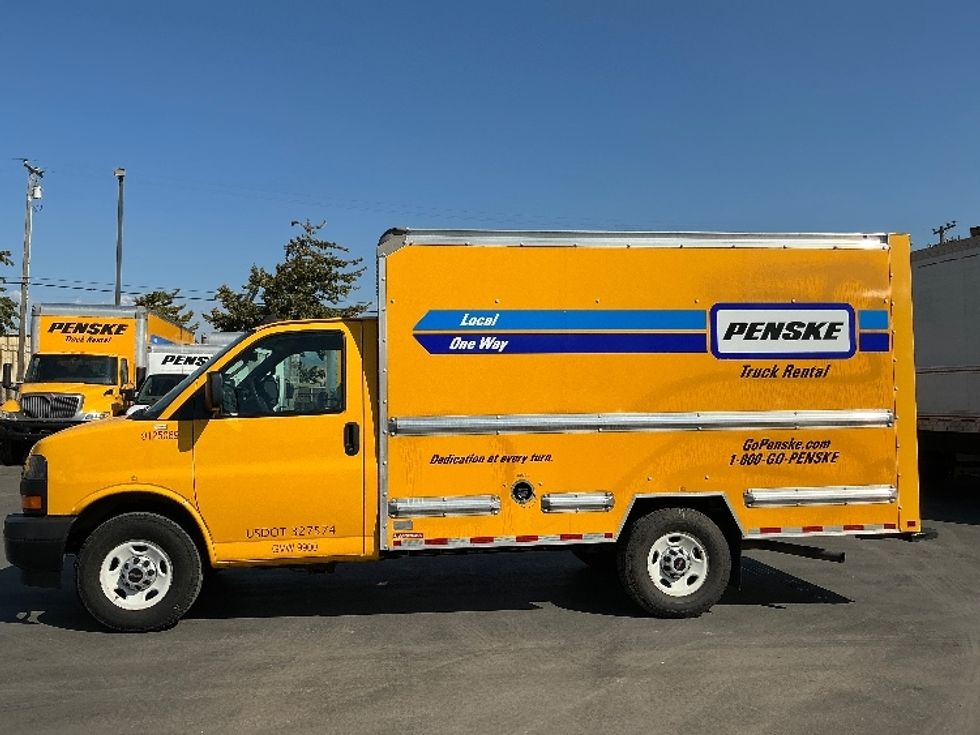 Light Duty Box Truck-Light and Medium Duty Trucks-GMC-2021-Savana G33503-Tempe-AZ-114,266\n\t\tmiles-$ 25,250 - Image 4